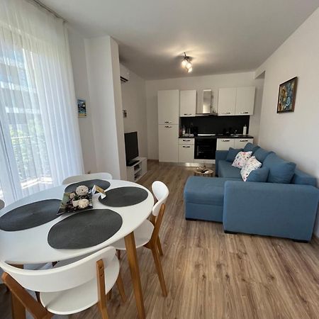 Azzurro Premium Apartment On Bulevard Bogoridi Burgas City Exterior foto