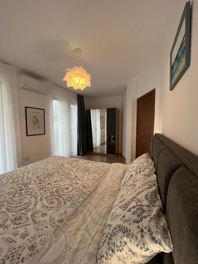 Azzurro Premium Apartment On Bulevard Bogoridi Burgas City Exterior foto