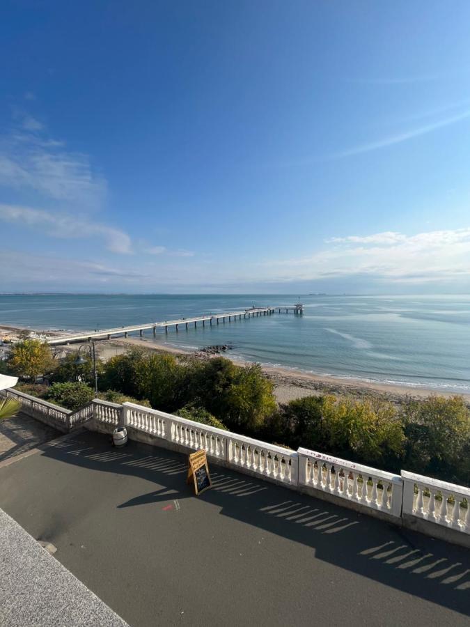 Azzurro Premium Apartment On Bulevard Bogoridi Burgas City Exterior foto
